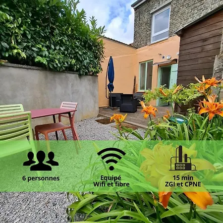 6 Personnes Aux Volets Verts Holiday home Cappelle-Brouck