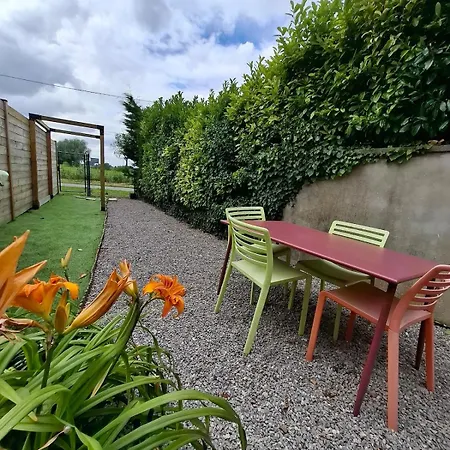 6 Personnes Aux Volets Verts Vakantiehuis