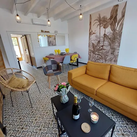 Holiday home 6 Personnes Aux Volets Verts