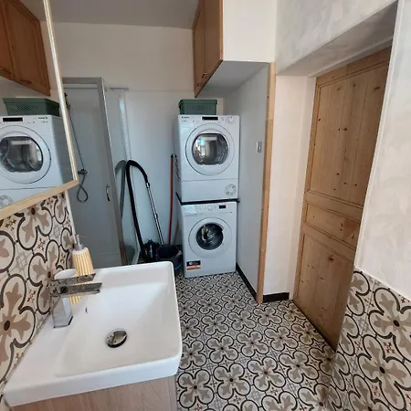Holiday home 6 Personnes Aux Volets Verts *