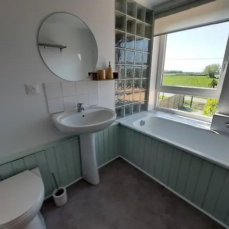 6 Personnes Aux Volets Verts Cappelle-Brouck