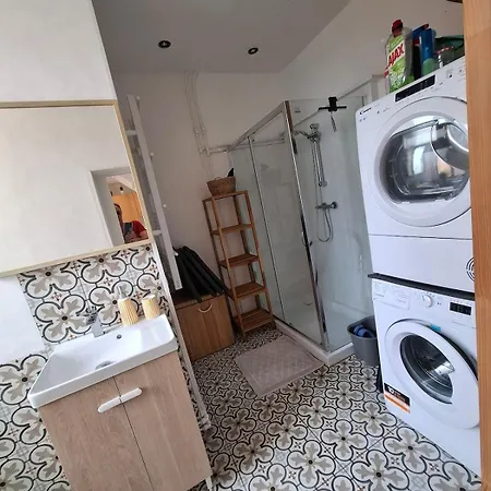 6 Personnes Aux Volets Verts Cappelle-Brouck